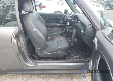 2005 Mini Cooper S z USA, uszkodzony, nr VIN WMWRH33595TF84137